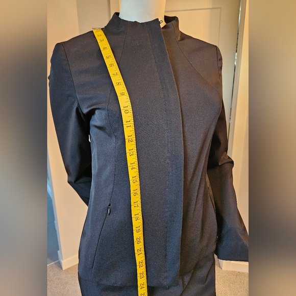 Size 4 Brian Bailey (for Holt Renfrew) Fitted Black Suit with Pencil Skirt - Picture 11 of 16